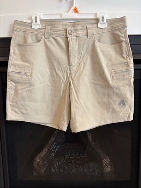 Eddie Bauer Women's First Ascent Guide Shorts